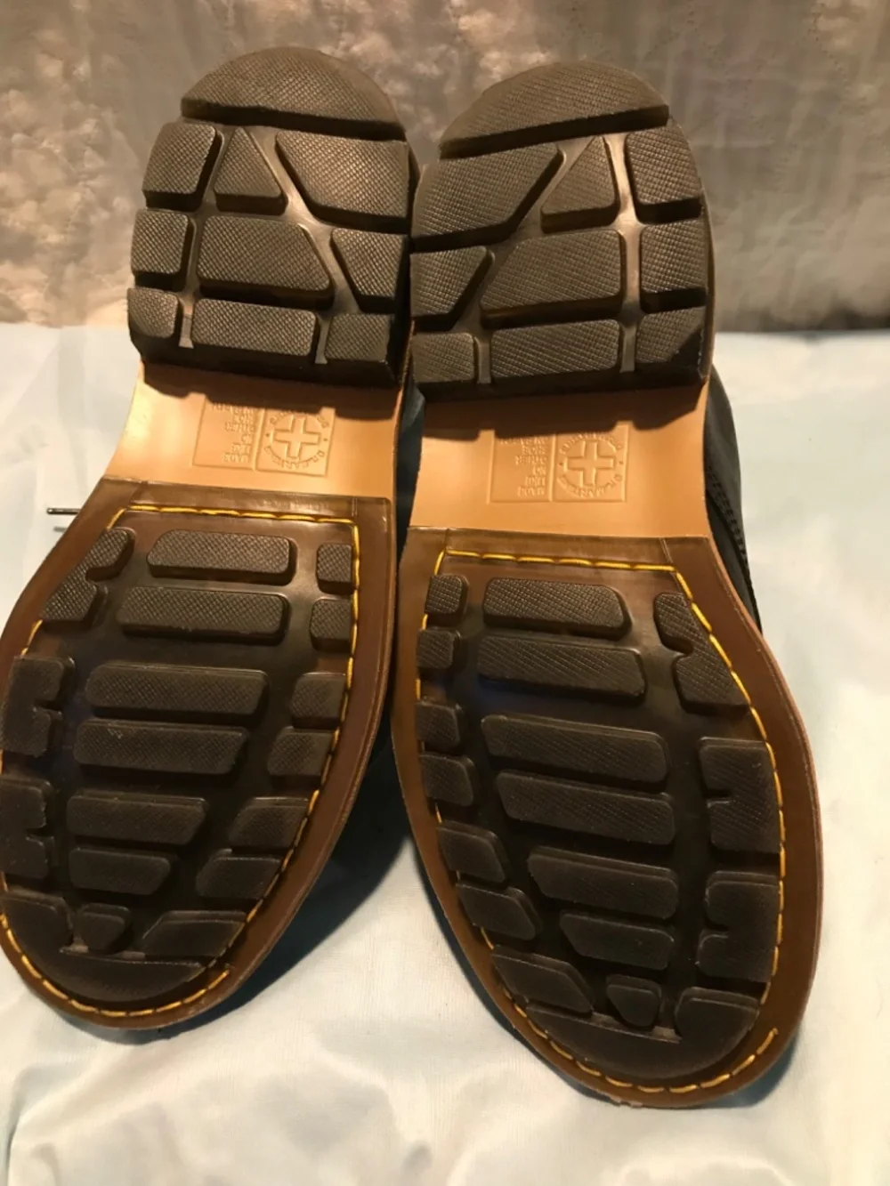 Doc martens Sabien airwair boots like new mens 9